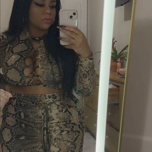 Perfect for date night snake print dress
